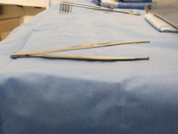 lanes toothed forceps