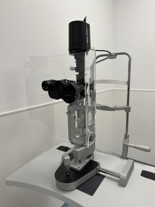 Slit lamp examination - the slit lamp biomicroscope.